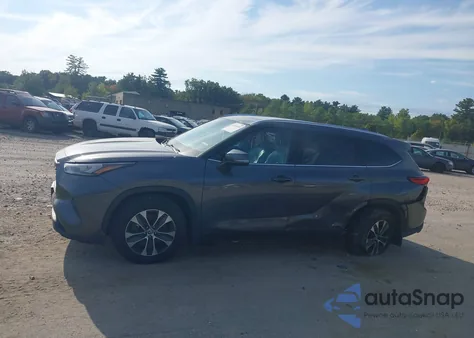 2020 Toyota Highlander Xle z USA, uszkodzony, nr VIN 5TDGZRBH4LS029675